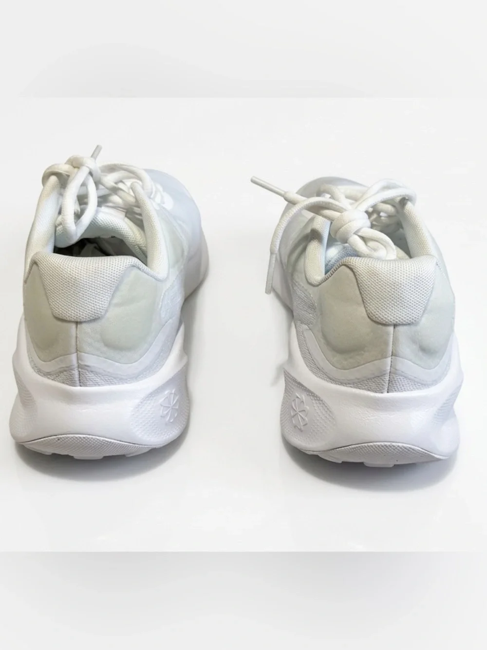 Nike Women’s All-White Lightweight Running Sneakers
